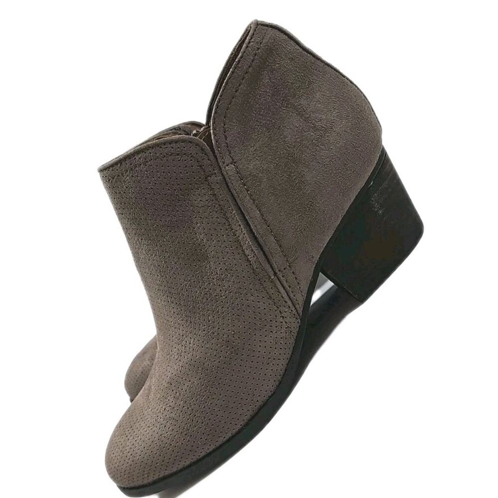 LifeStride ~Woman Size 9W~ Gray Faux Suede Booties Doe Microfiber NWOB.